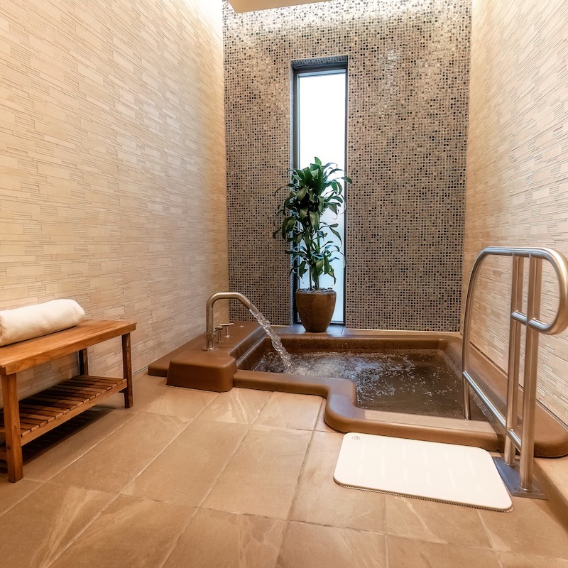The Spa at Séc-he, Mens Mineral Bath, Spas of America